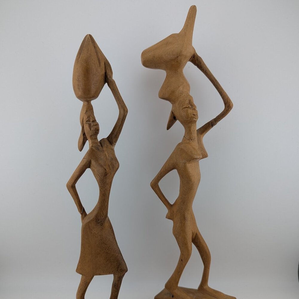 🎍 Vintage Hand-Carved African Wooden Sculptures – Pair of Women with Headloads